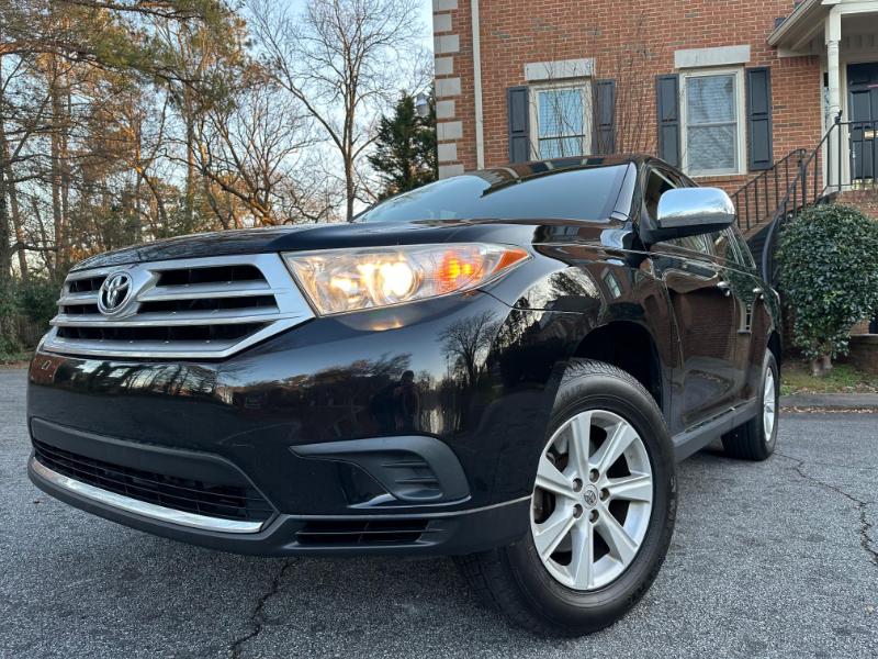 Toyota Highlander Base 4WD 2013