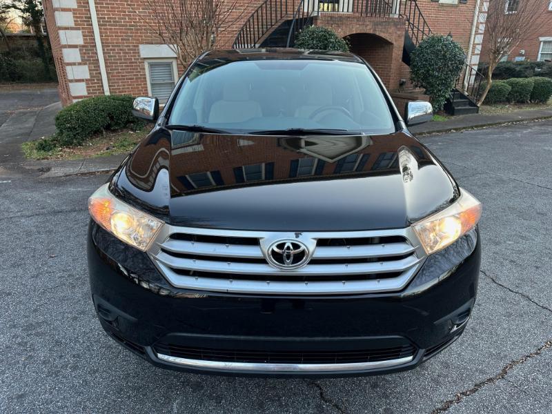 Toyota Highlander Base 4WD 2013