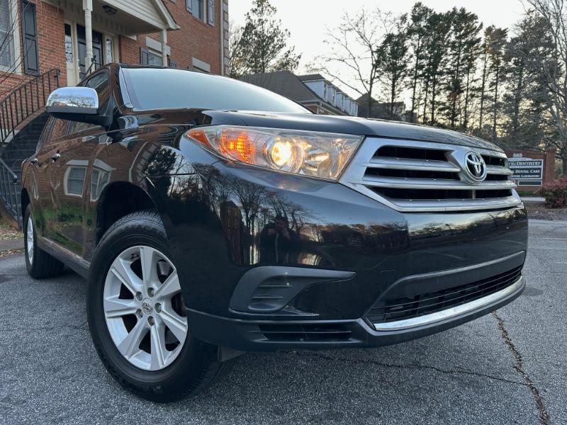 Toyota Highlander Base 4WD 2013