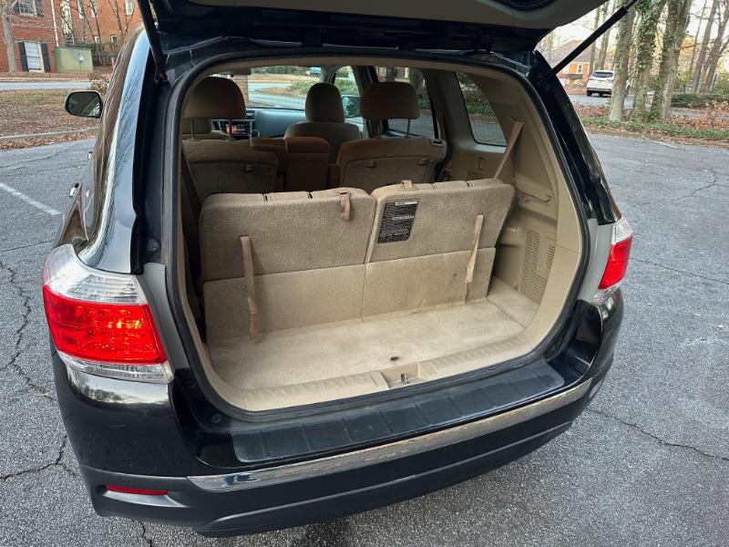 Toyota Highlander Base 4WD 2013