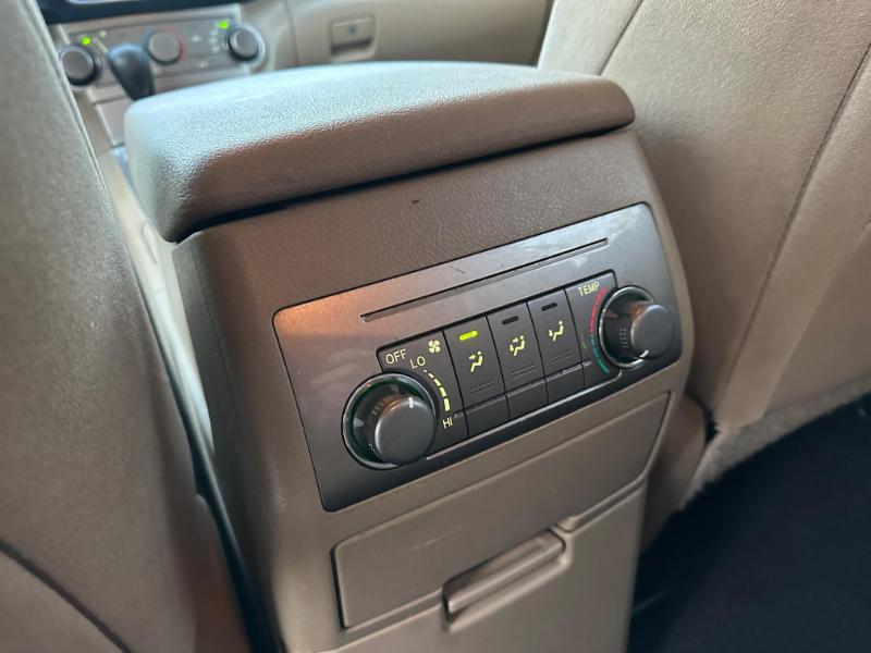 Toyota Highlander Base 4WD 2013