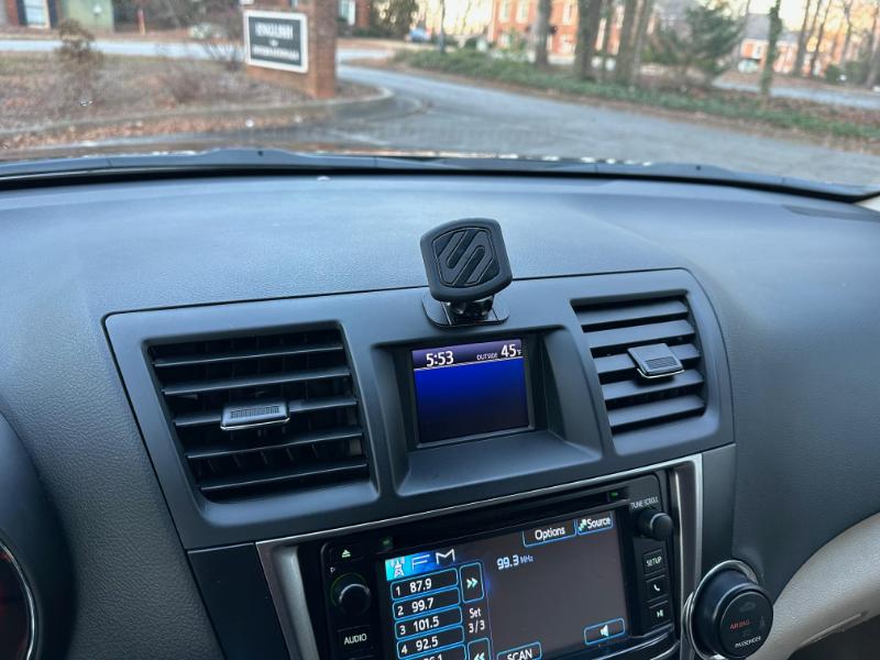 Toyota Highlander Base 4WD 2013