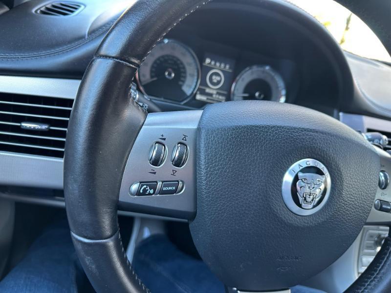 Jaguar XF-Series Premium Luxury 2009