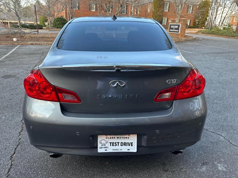 Infiniti G37 Sedan 4dr Journey RWD 2013