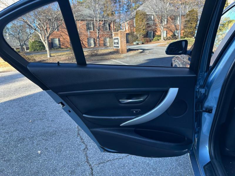 BMW 3-Series 328i Sedan 2013