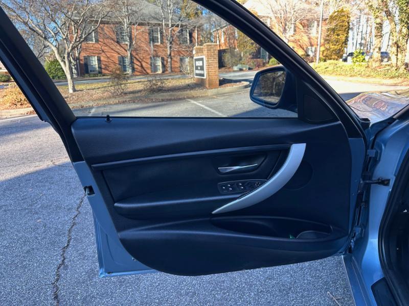 BMW 3-Series 328i Sedan 2013