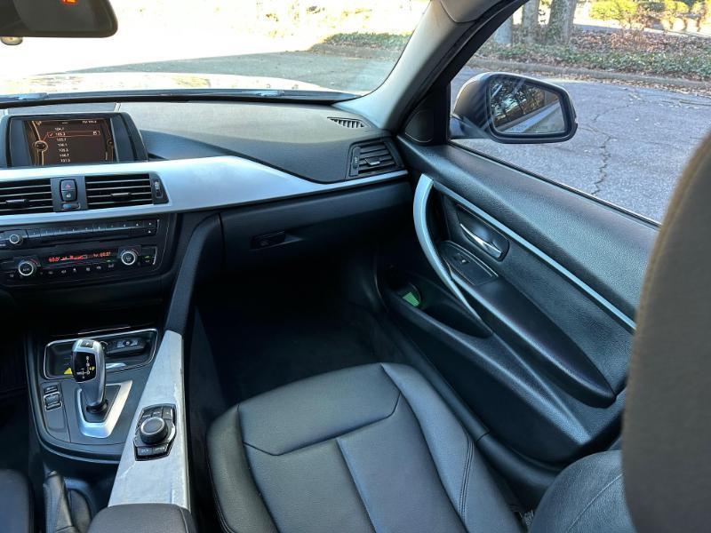 BMW 3-Series 328i Sedan 2013