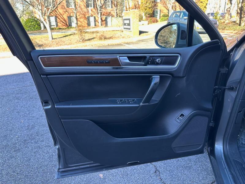 Volkswagen Touareg VR6 Lux 2015