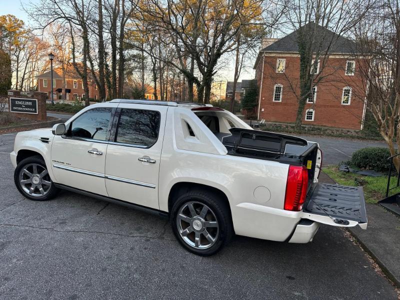 Cadillac Escalade EXT Premium 2011