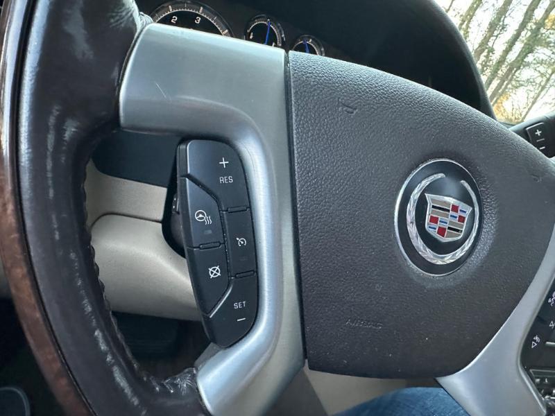 Cadillac Escalade EXT Premium 2011