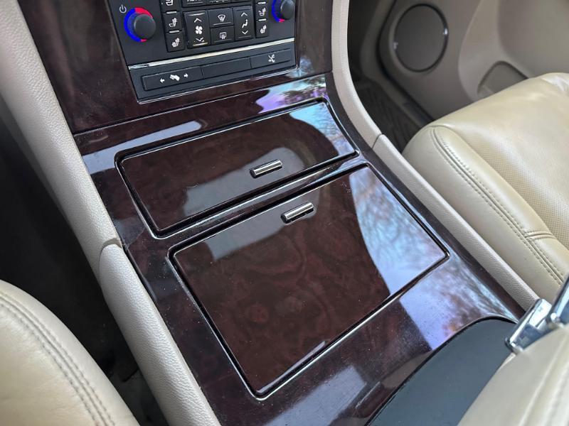 Cadillac Escalade EXT Premium 2011