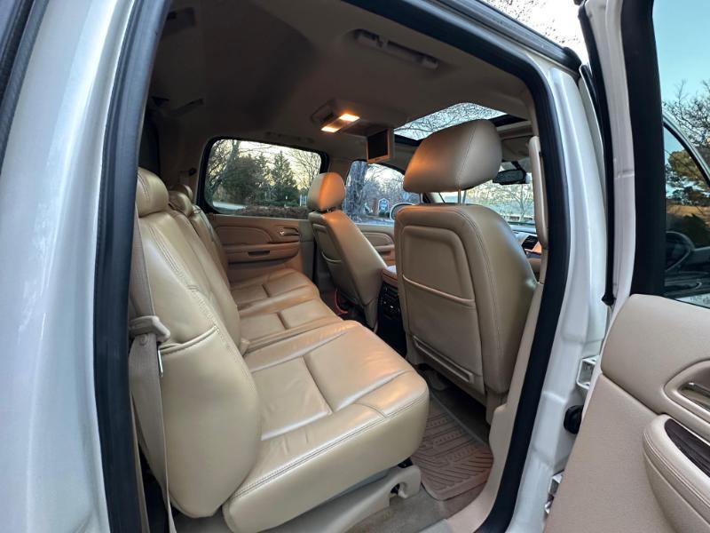 Cadillac Escalade EXT Premium 2011