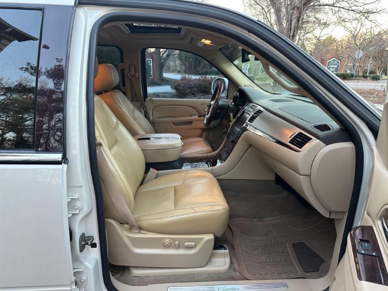 Cadillac Escalade EXT Premium 2011