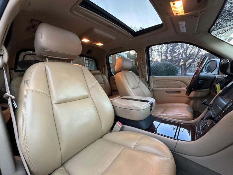 Cadillac Escalade EXT Premium 2011