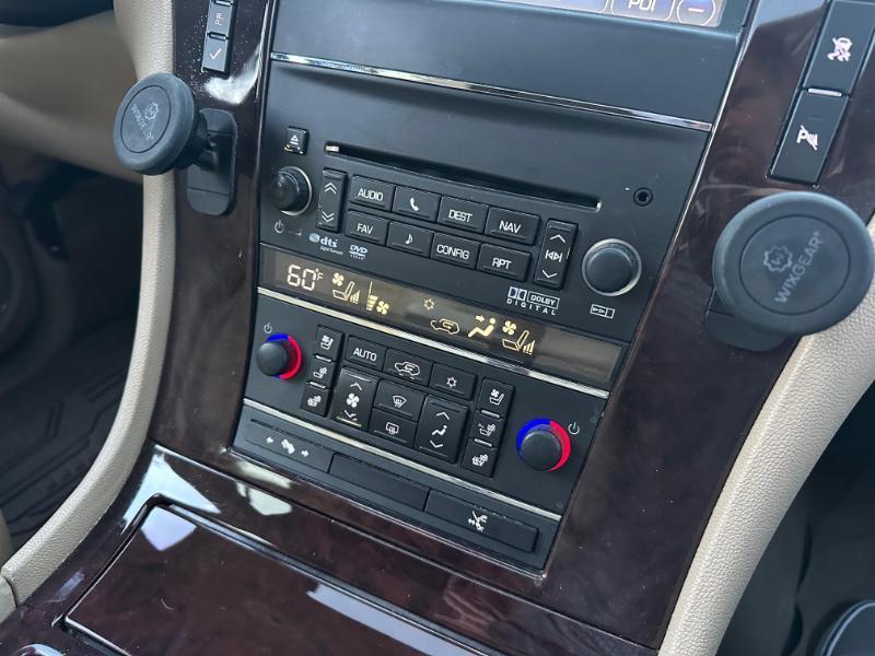 Cadillac Escalade EXT Premium 2011