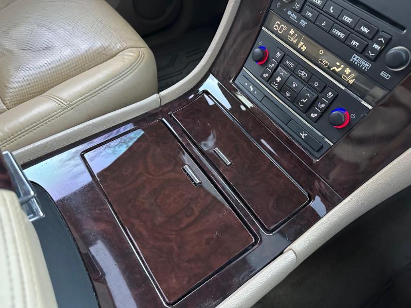 Cadillac Escalade EXT Premium 2011