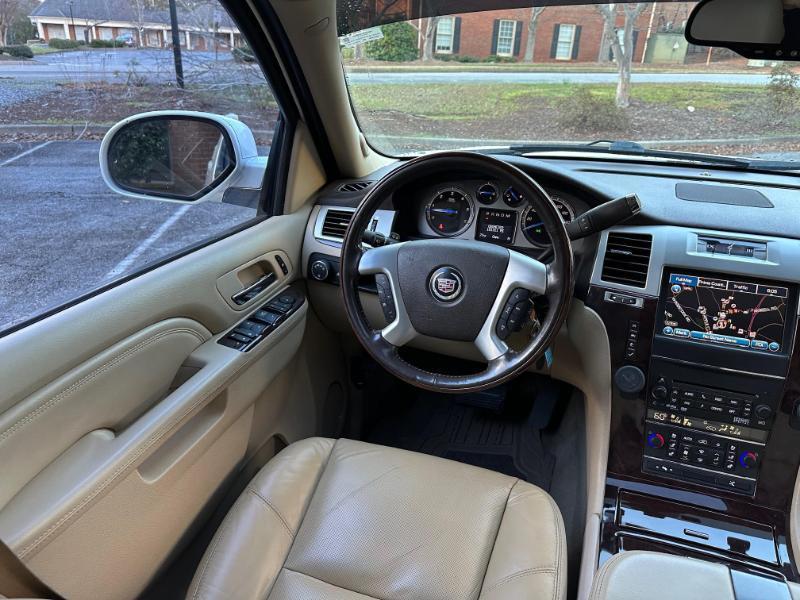 Cadillac Escalade EXT Premium 2011