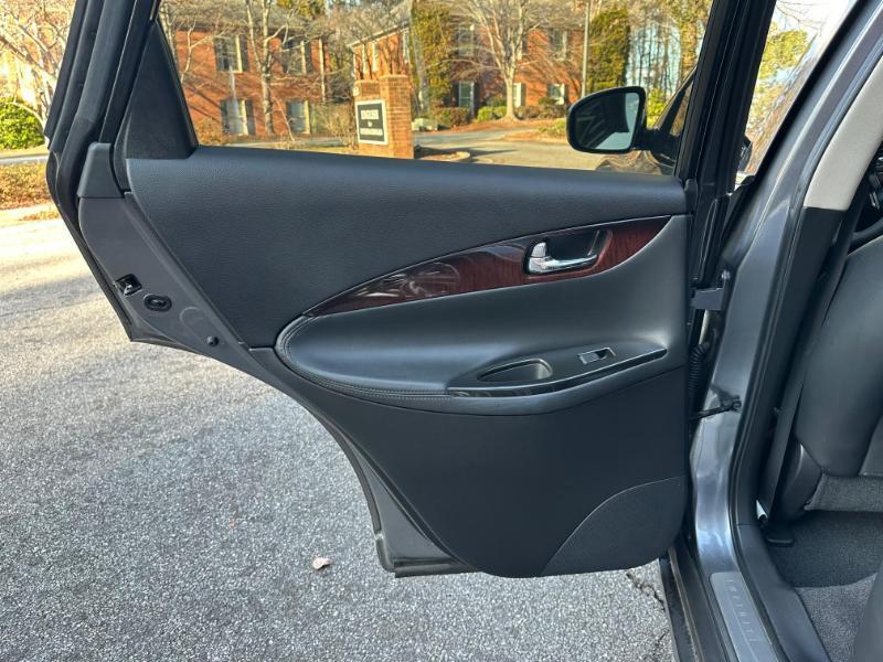 Infiniti QX50 Base RWD 2015