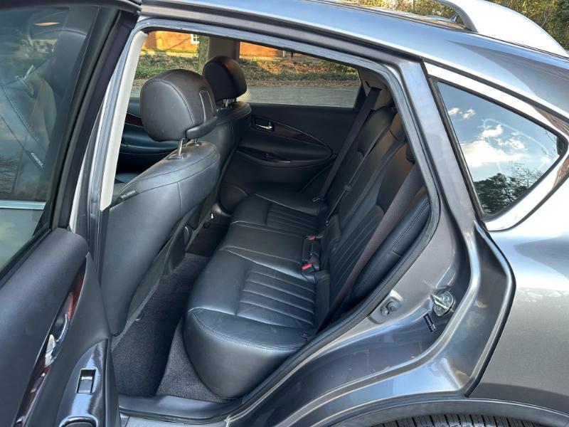 Infiniti QX50 Base RWD 2015