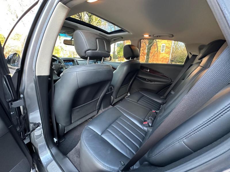 Infiniti QX50 Base RWD 2015