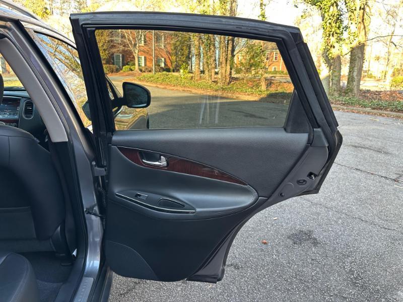 Infiniti QX50 Base RWD 2015