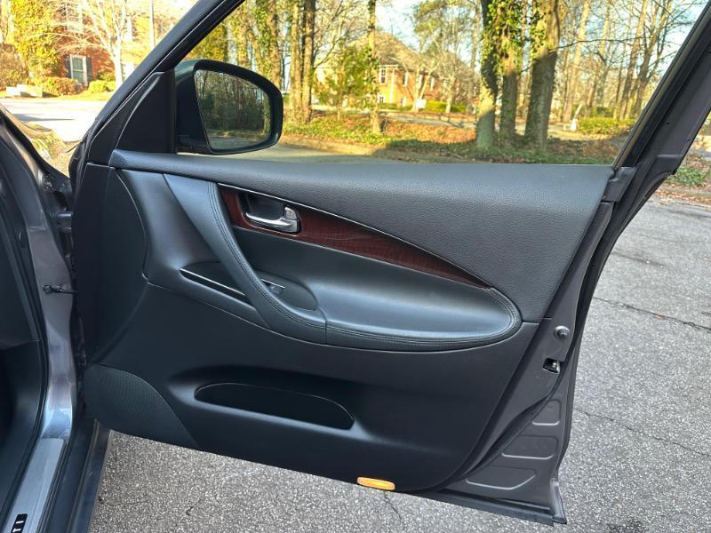 Infiniti QX50 Base RWD 2015