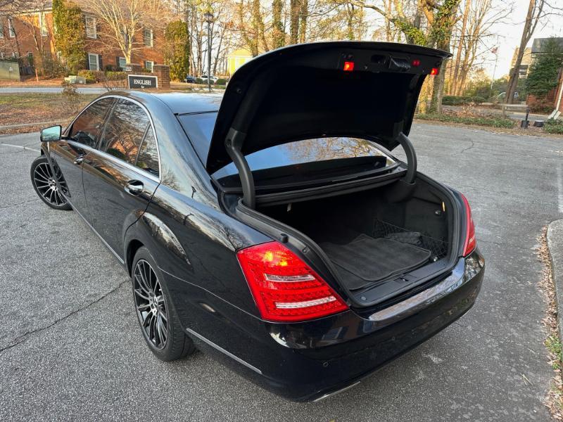 Mercedes-Benz S-Class S550 2010
