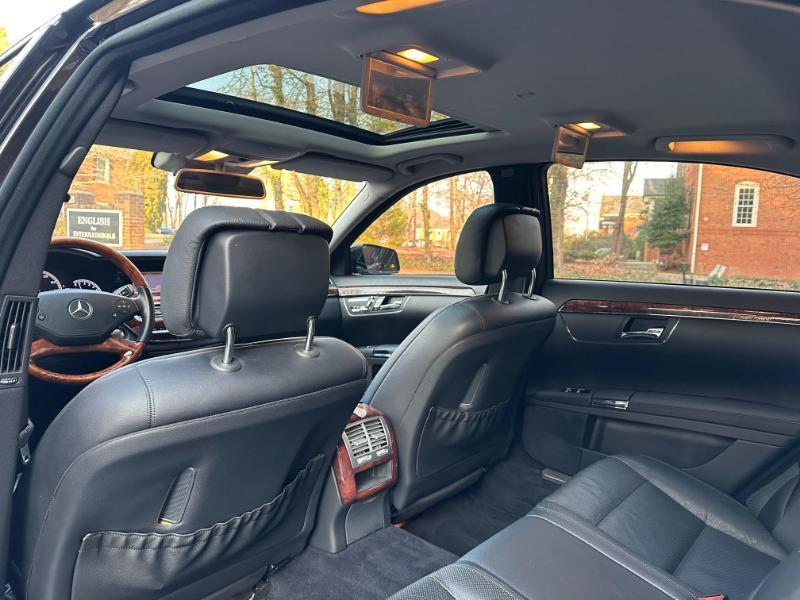 Mercedes-Benz S-Class S550 2010