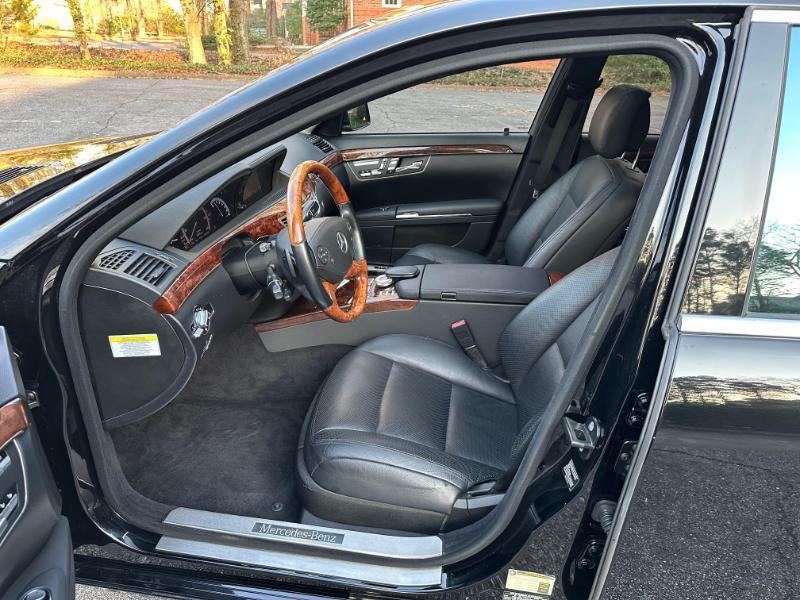 Mercedes-Benz S-Class S550 2010