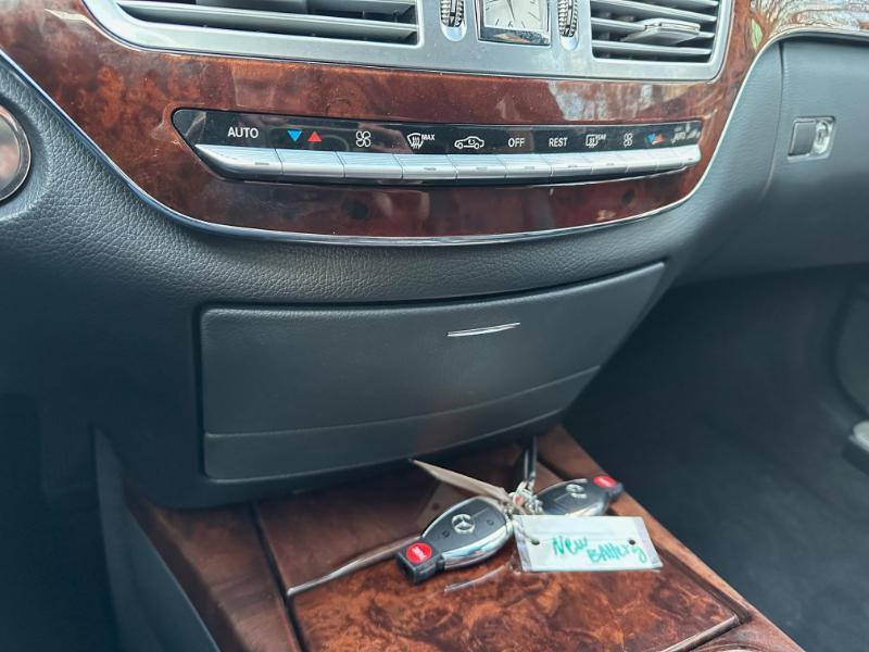 Mercedes-Benz S-Class S550 2010