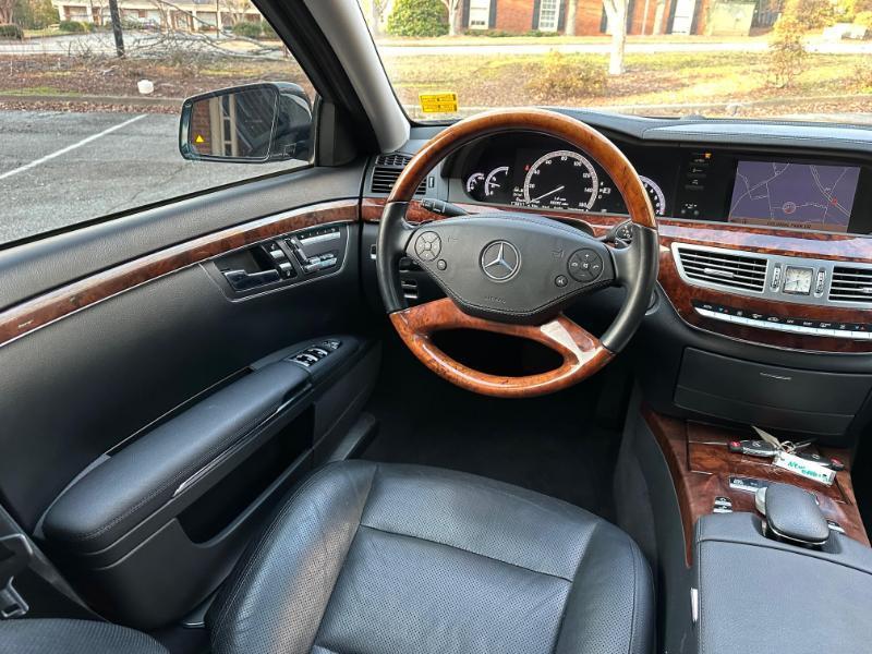 Mercedes-Benz S-Class S550 2010