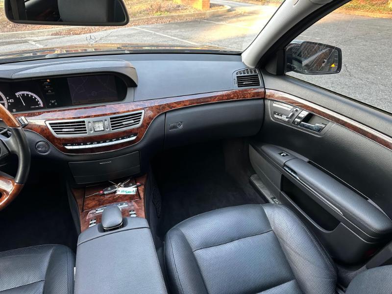 Mercedes-Benz S-Class S550 2010