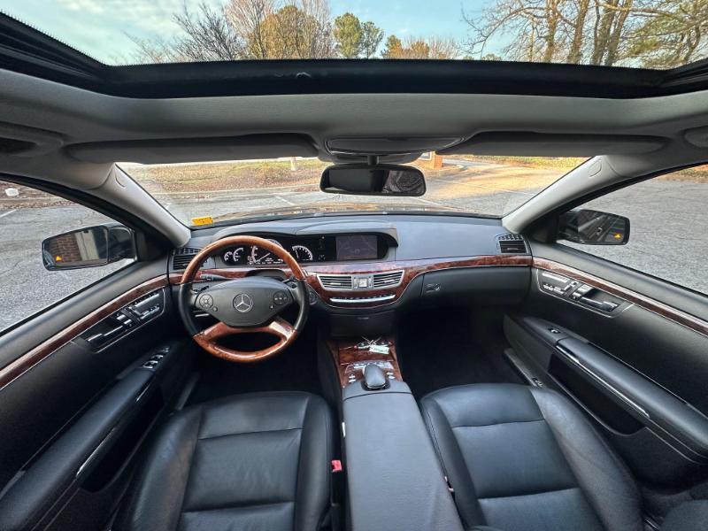 Mercedes-Benz S-Class S550 2010