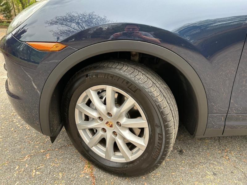 Porsche Cayenne Base 2011