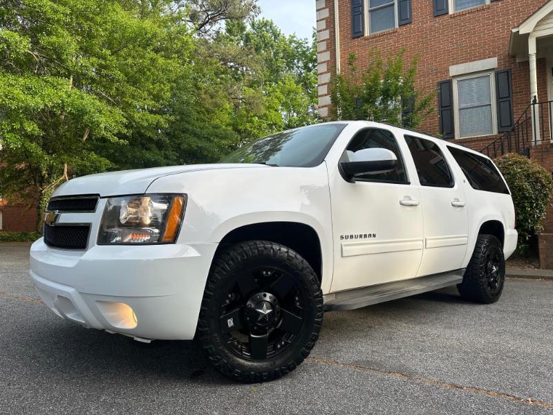 2013 Chevrolet Suburban LT 1500 2WD