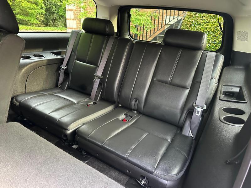 Chevrolet Suburban LT 1500 2WD 2013