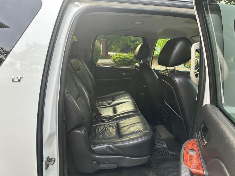 Chevrolet Suburban LT 1500 2WD 2013