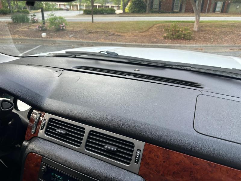 Chevrolet Suburban LT 1500 2WD 2013