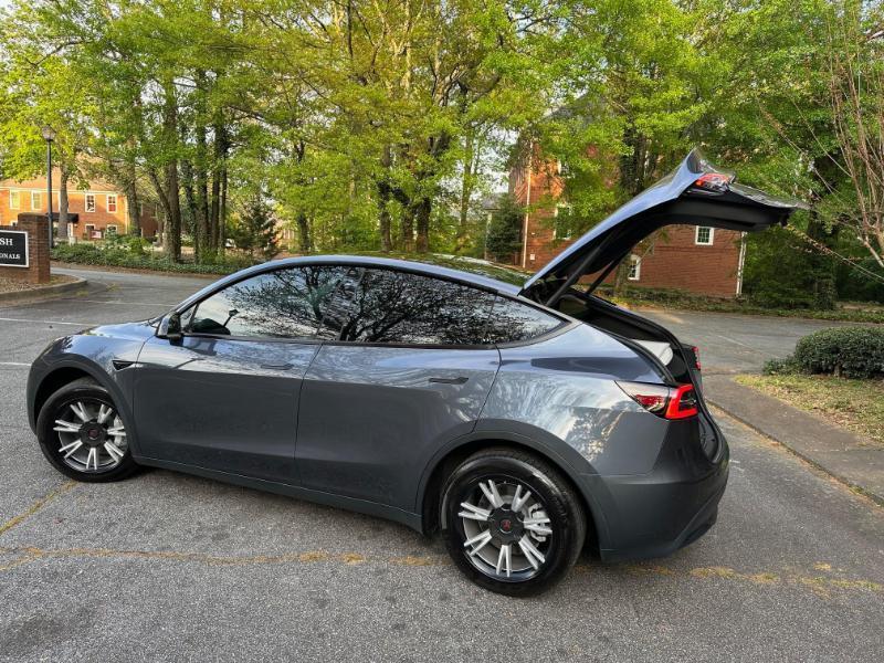 Tesla Model Y Long Range 2023