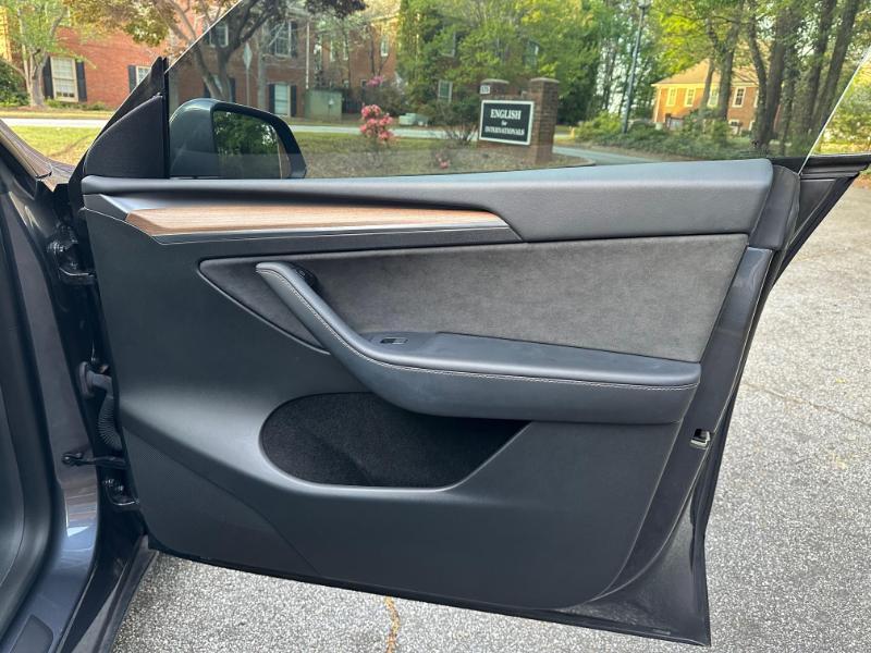 Tesla Model Y Long Range 2023