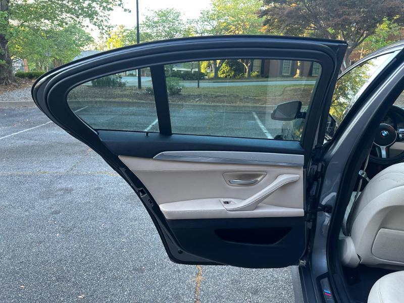 BMW 5-Series 528i xDrive 2014