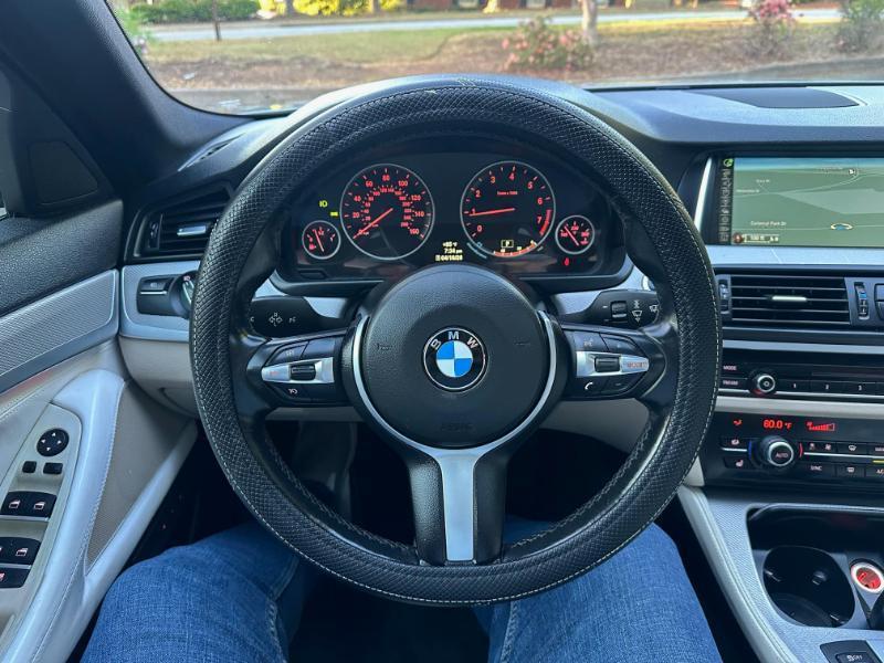 BMW 5-Series 528i xDrive 2014