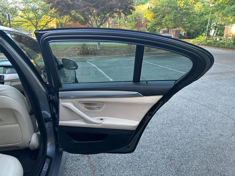 BMW 5-Series 528i xDrive 2014