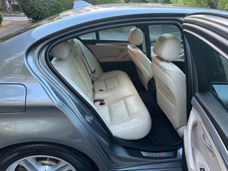 BMW 5-Series 528i xDrive 2014