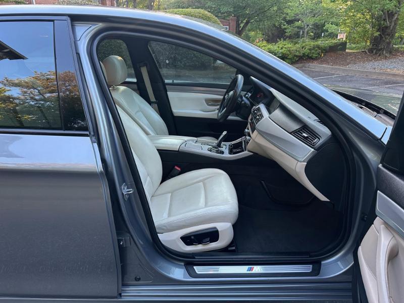 BMW 5-Series 528i xDrive 2014