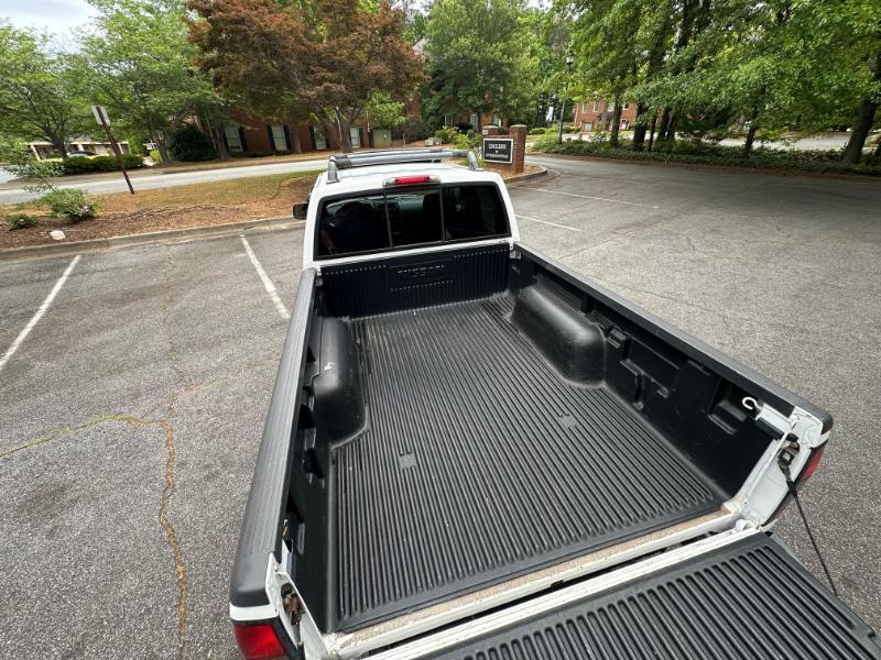 Nissan Frontier XE-V6 Crew Cab Long Bed 4WD 2003