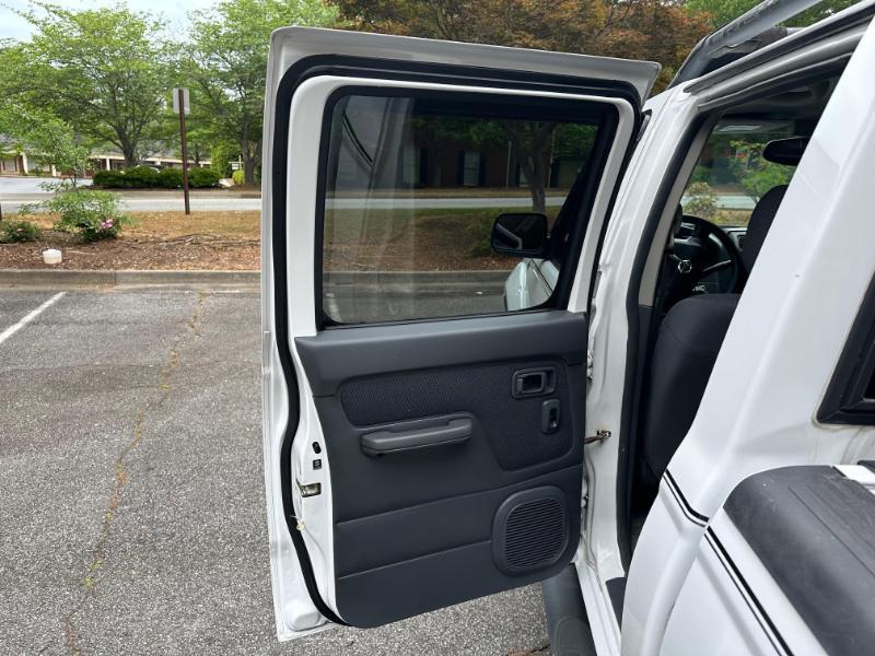 Nissan Frontier XE-V6 Crew Cab Long Bed 4WD 2003
