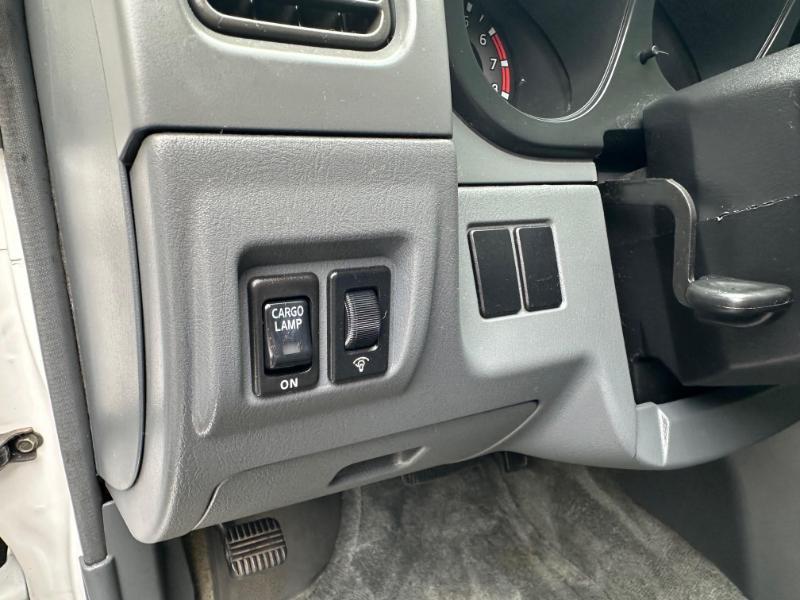 Nissan Frontier XE-V6 Crew Cab Long Bed 4WD 2003