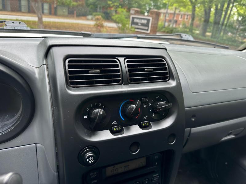 Nissan Frontier XE-V6 Crew Cab Long Bed 4WD 2003
