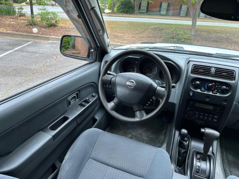 Nissan Frontier XE-V6 Crew Cab Long Bed 4WD 2003